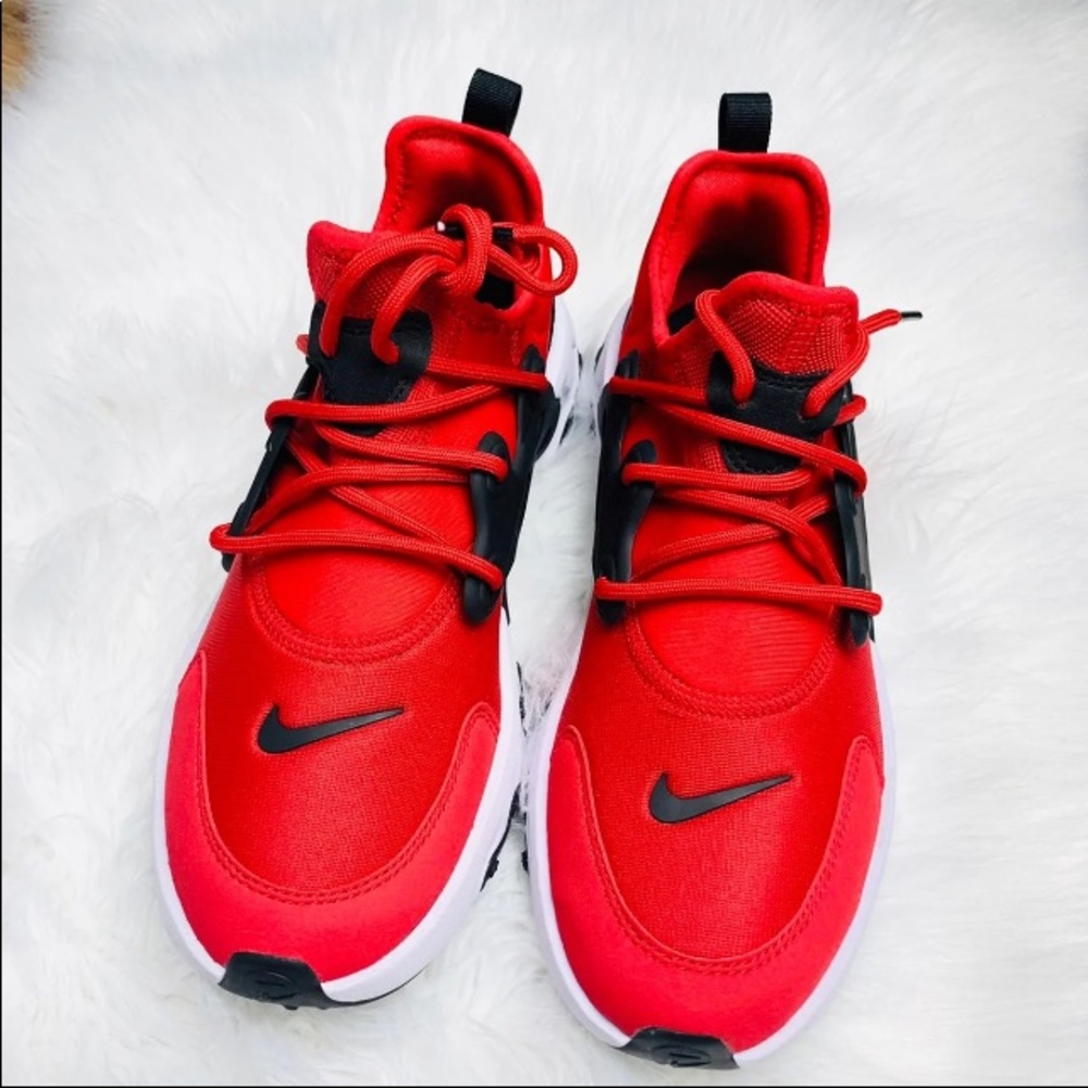 Nike React Presto - Picture 2 of 10